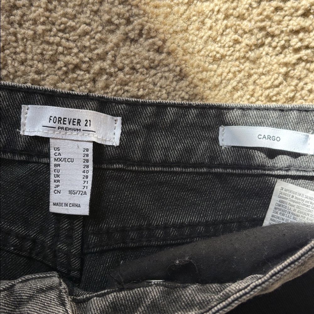Forever 21 m Dark Gray Cargo Jeans - Picture 3 of 3